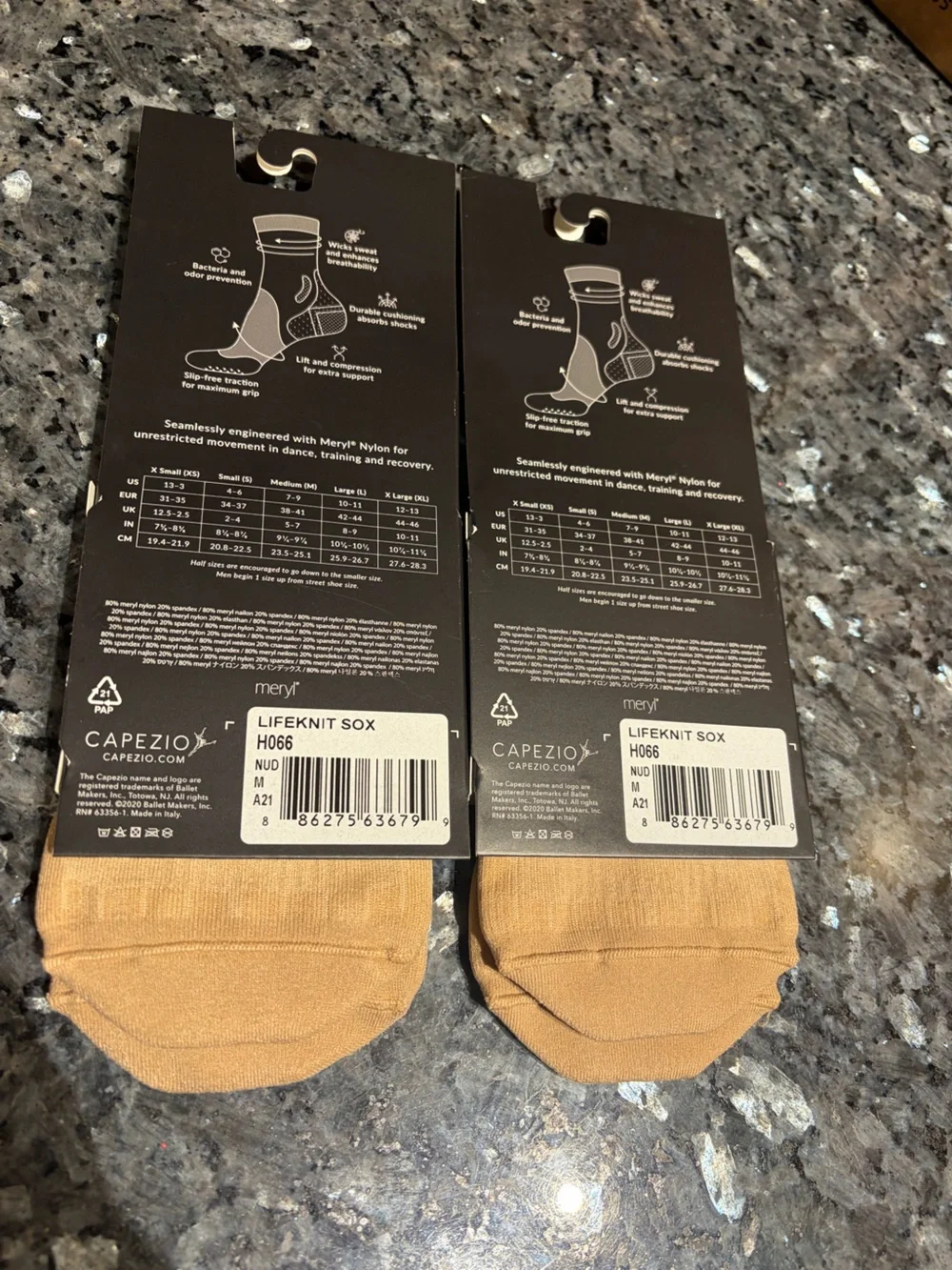 Lot Of 2 Capezio Lifeknit Sox Nude Dance Recovery Socks Italy New Grippy M